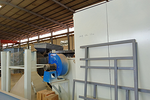 印度尼西亞石膏粉生產(chǎn)線制作完畢，驗(yàn)收合格，收到客戶發(fā)貨通知我們就可以定柜發(fā)貨了。